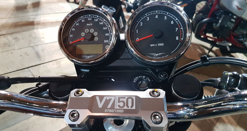 moto guzzi anniversario v750