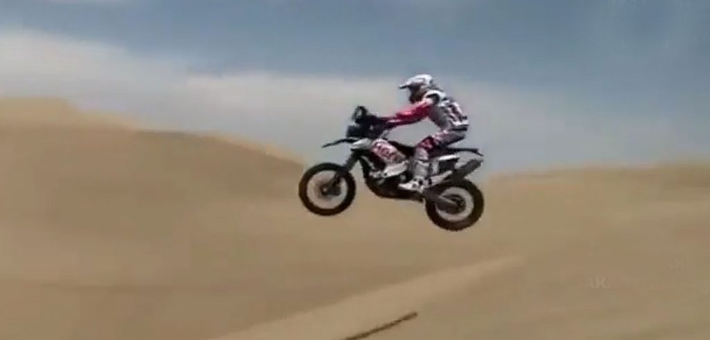 moto hero