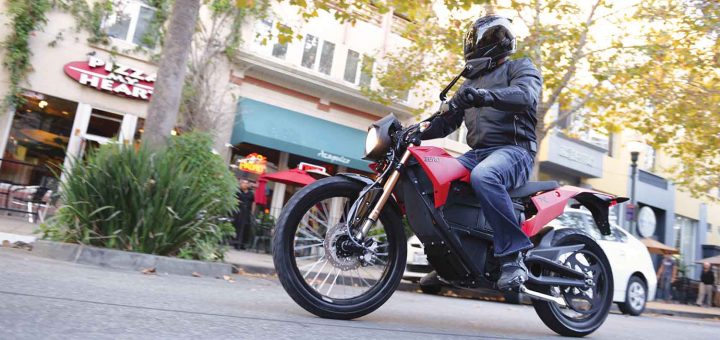 requisitos para conducir motos