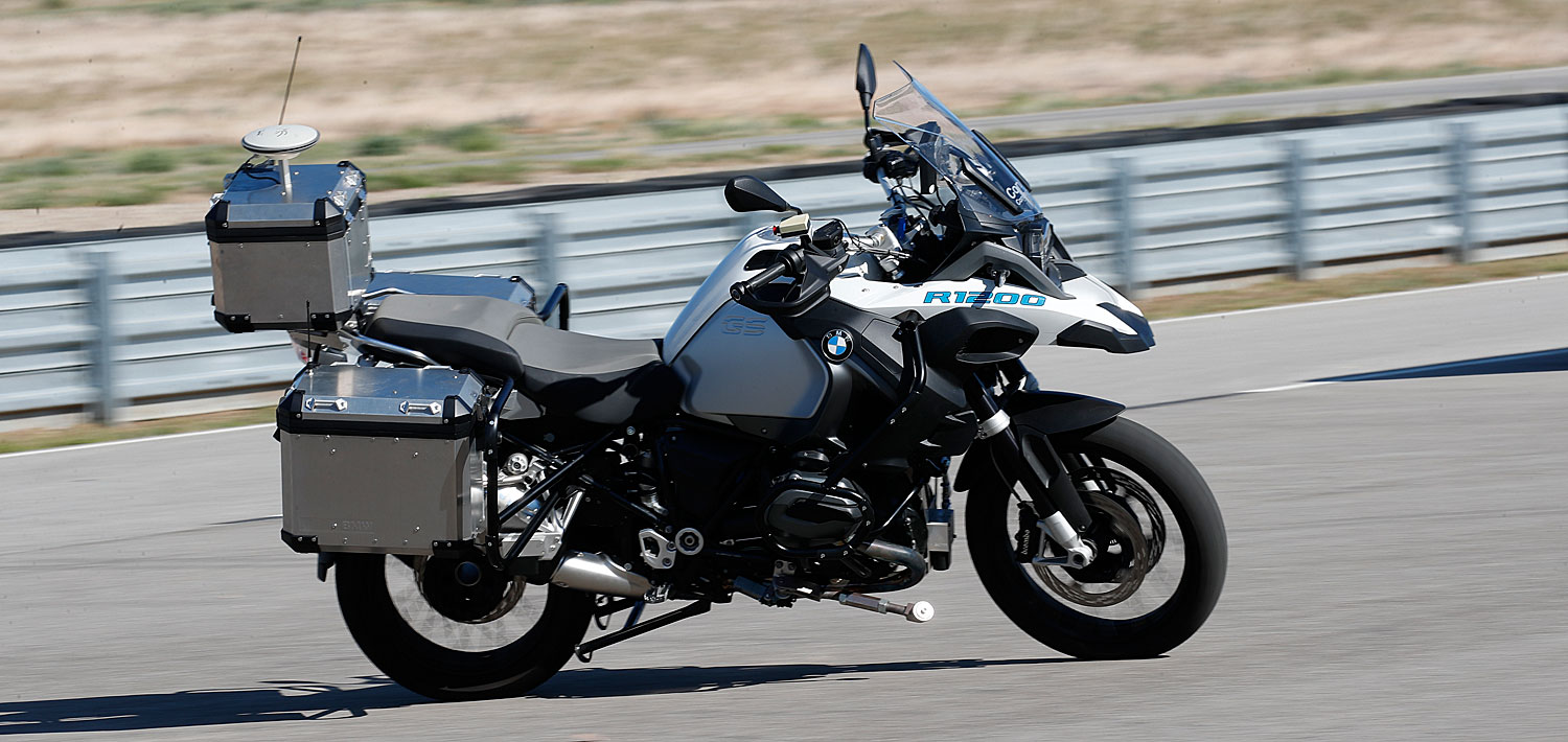 moto bmw autonoma
