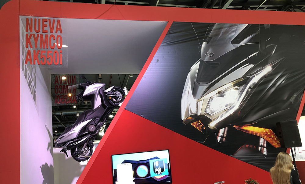 Kymco AK 550