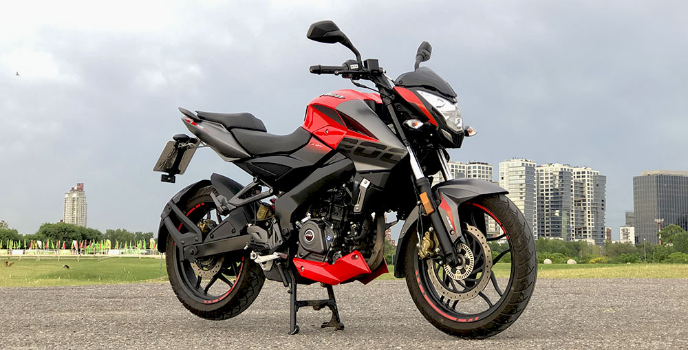 Bajaj Rouser NS 200 FI
