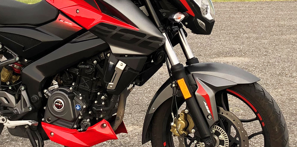 Bajaj Rouser NS 200 FI