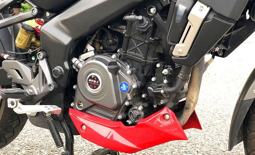Bajaj Rouser NS 200 FI