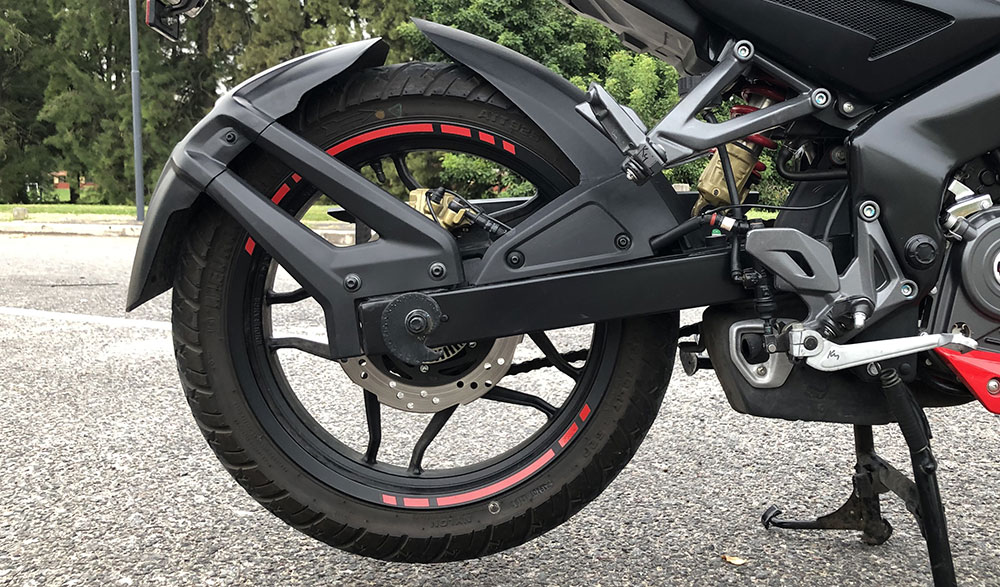 Bajaj Rouser NS 200 FI
