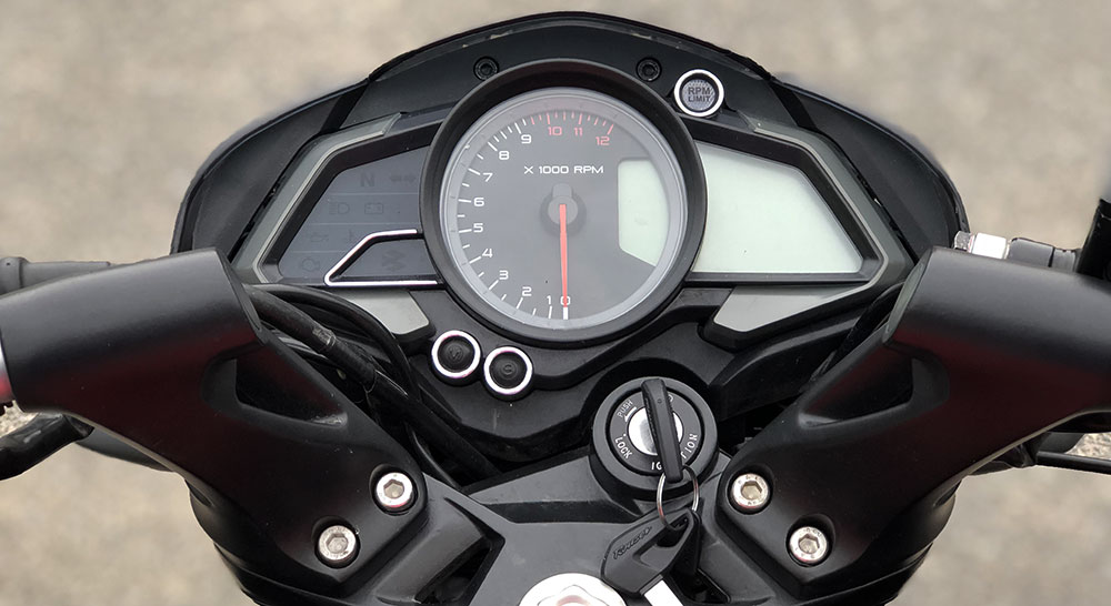 Bajaj Rouser NS 200 FI