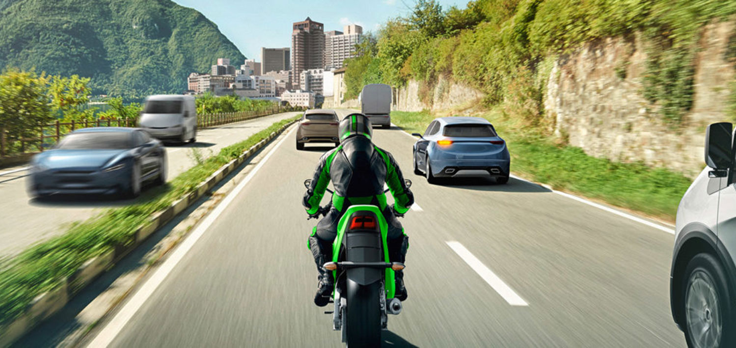 Kawasaki instalará Control de Crucero Adaptativo en sus motos